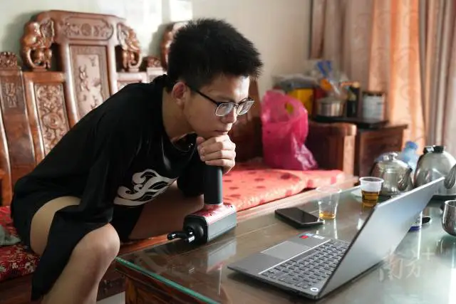 借助运动心理学家指导篮球运动员减压的方案_0